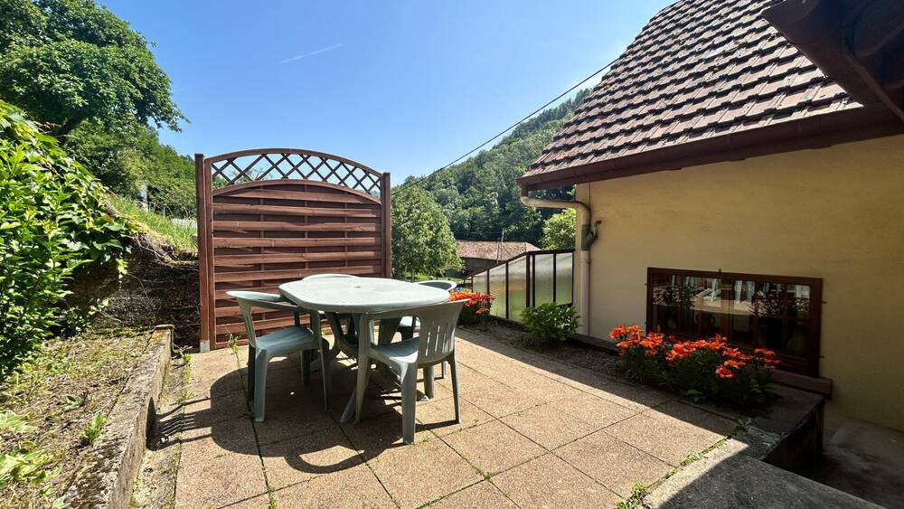 Agréable environnement pour cette maison et son jardin