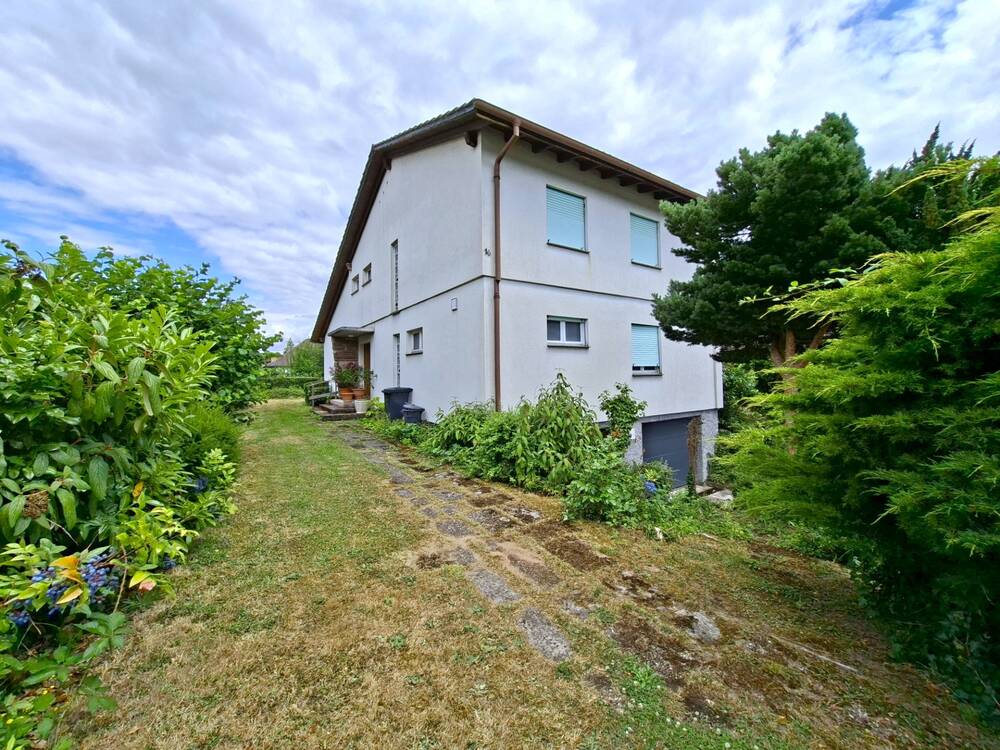 Belle maison avec jardin, quartier résidentiel