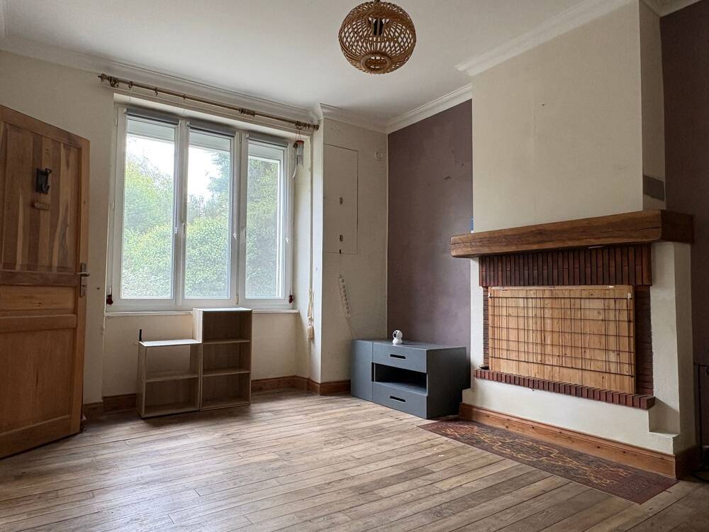 Maison de 100m2 sur un terrain de 2 386m2