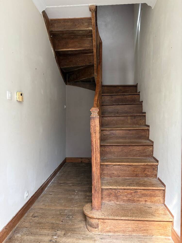 Maison de 100m2 sur un terrain de 2 386m2