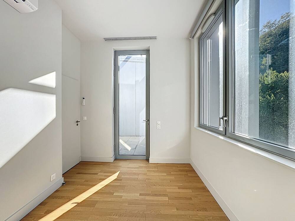 Exclusivité Avignon Intra-muros, duplex 3 pièces terrasse parking