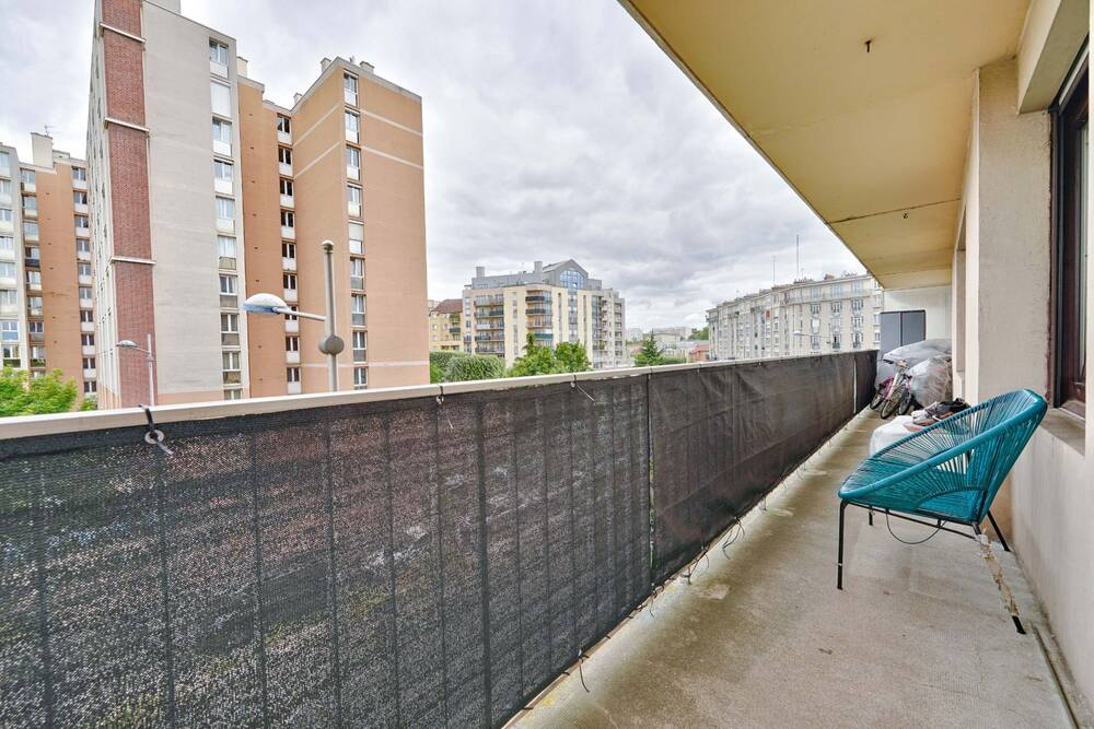 Appartement - 121,01 m² - 6 pièces