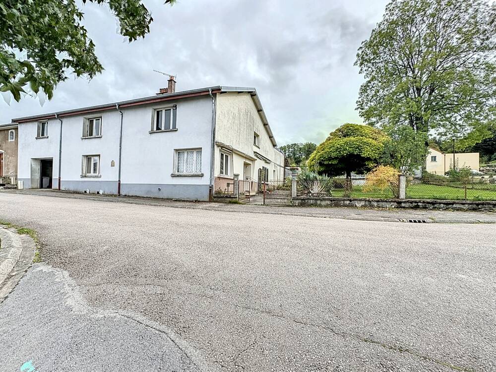Maison de village T5 avec terrasse, jardin et garage – Thiraucourt (88500)