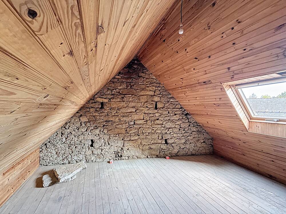 Maison en pierre au cœur du Vieux-Marché