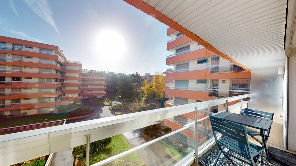 A SAISIR - Vaste pied à Terre dans le Triangle d'Or