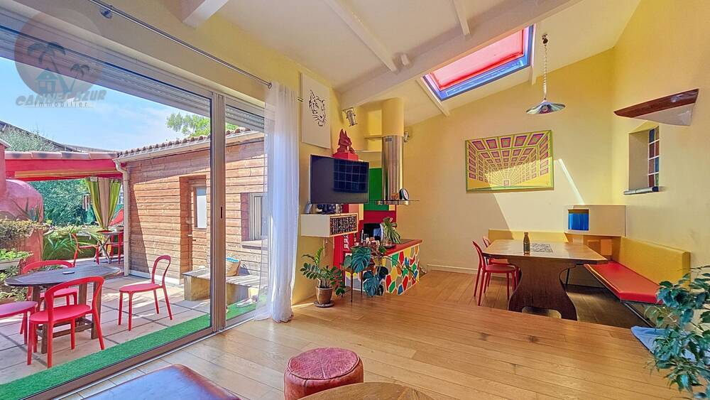 CANNES-LA-BOCCA à vendre maison 6 pièces de 131 m² sur un terrain de 400 m²