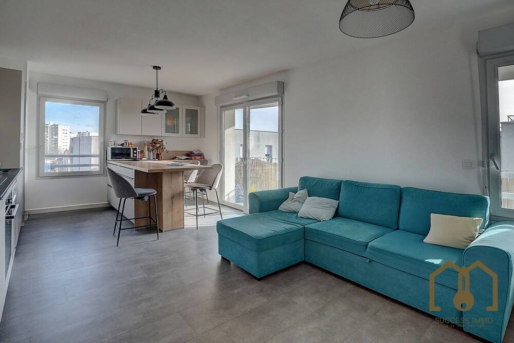 Appartement T4 74,44m² balcon+garage double Vaulx-en-Velin vente interactive