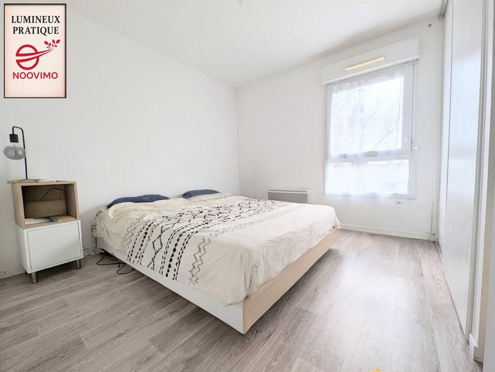 Appartement T2 lumineux 51 m² avec grand balcon - garage – Proche centre d’Auray et gare