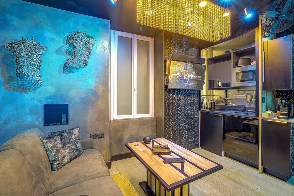 LE CANNET 2 pièces dans une maison de ville