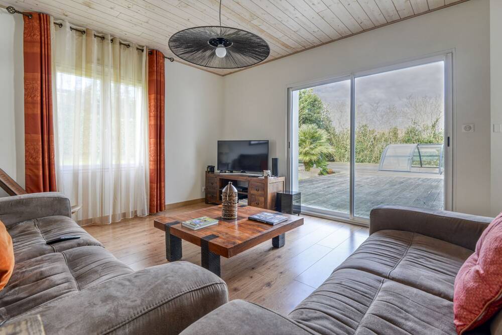 MAISON COEX AVEC PISCINE