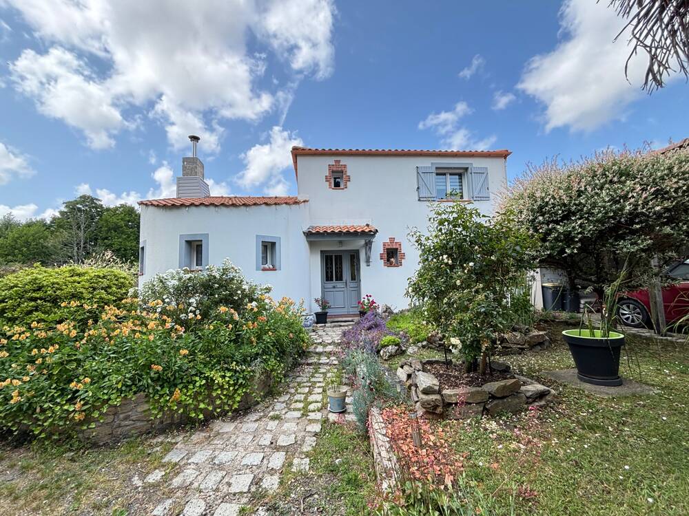 Maison familiale 3 chambres & un bureau