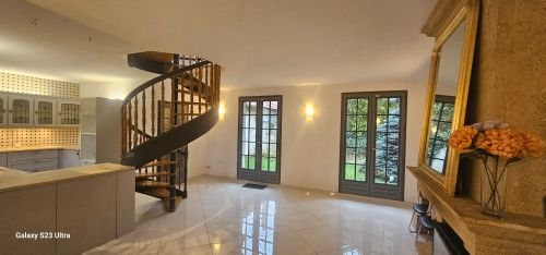 Maison de caractère avec un esprit campagne en cœur de ville