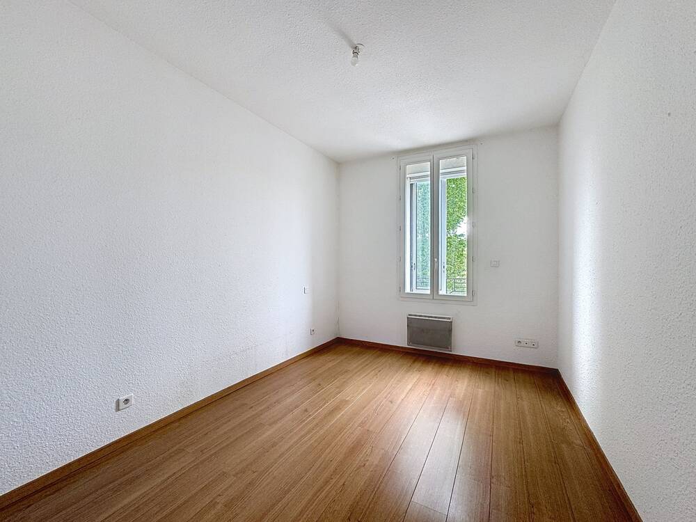 Exclusivité Avignon Extra-muros Arrousaire Appartement 3 pièces 67m² place de parking