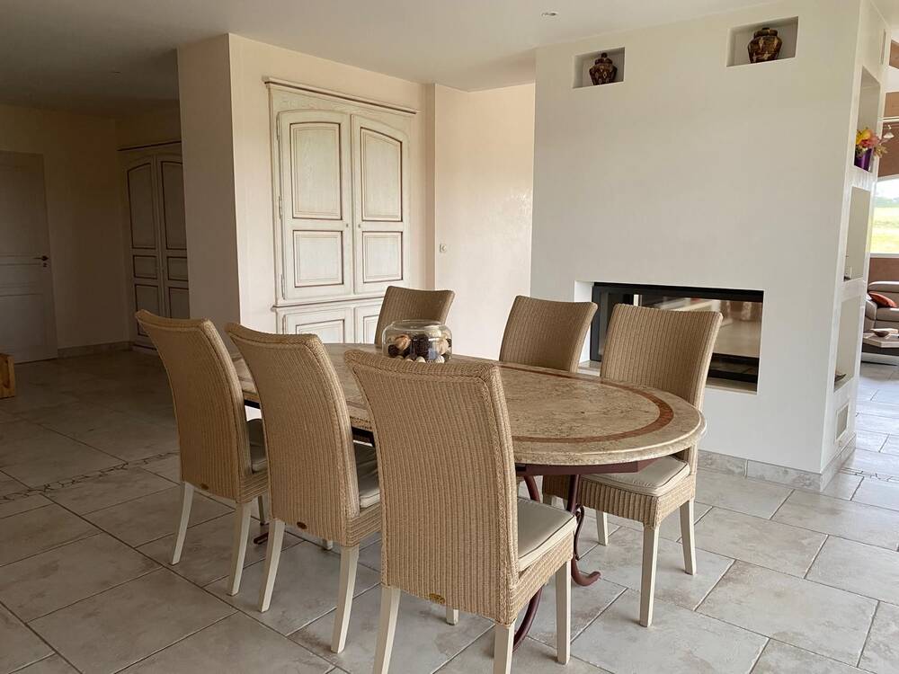 Maison d'exception à Chèzeneuve