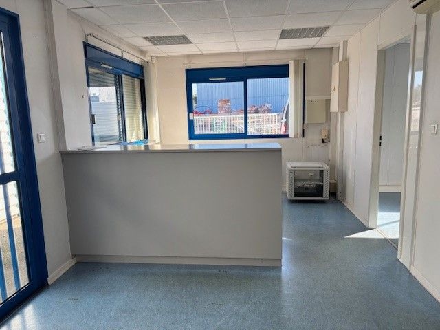 LOCAL D'ACTIVITE A VENDRE