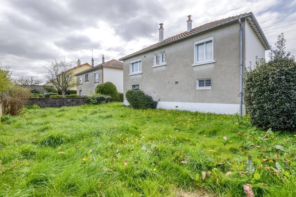 MAISON NANTAISE NON MITOYENNE DES ANNÉES 60 – ENVIRONNEMENT CALME