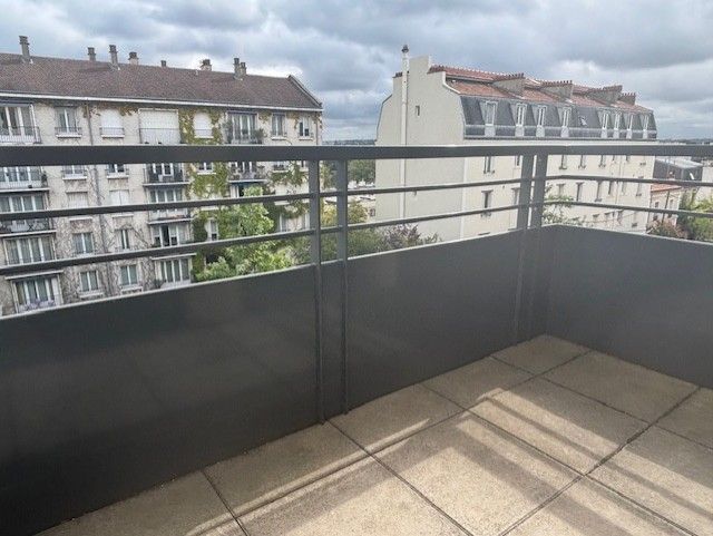 APPARTEMENT 2 PIECES + BALCON + CAVE + PARKING