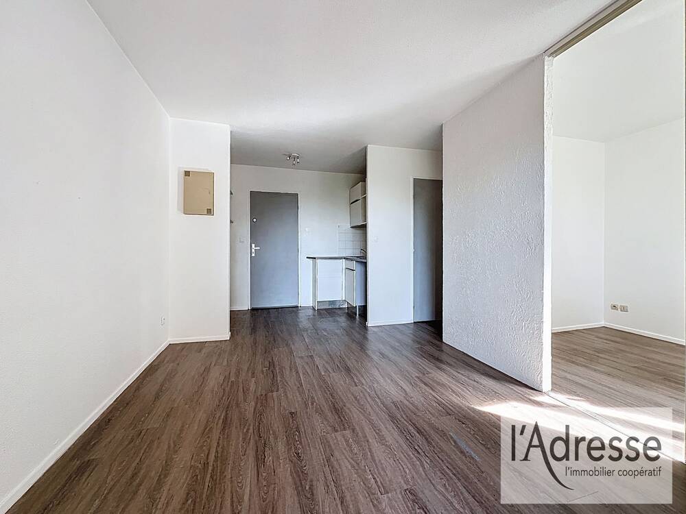 EXCLUSIVITÉ 2 Pièces avec Terrasse et possibilité Garage