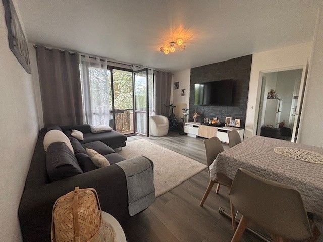 APPARTEMENT 4 P AVEC CAVE