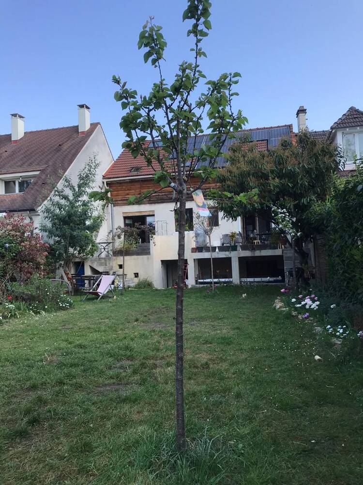 Maison familiale 140 m² habitables édifiée sur une parcelle de 453 m².