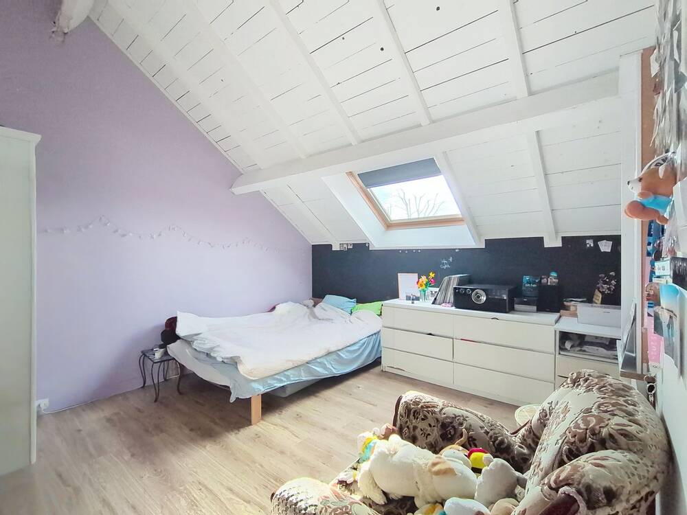 Maison familiale 140 m² habitables édifiée sur une parcelle de 453 m².