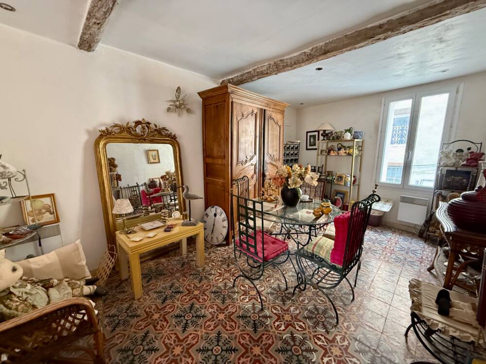 maison de village garage et appartement T2 indépendant