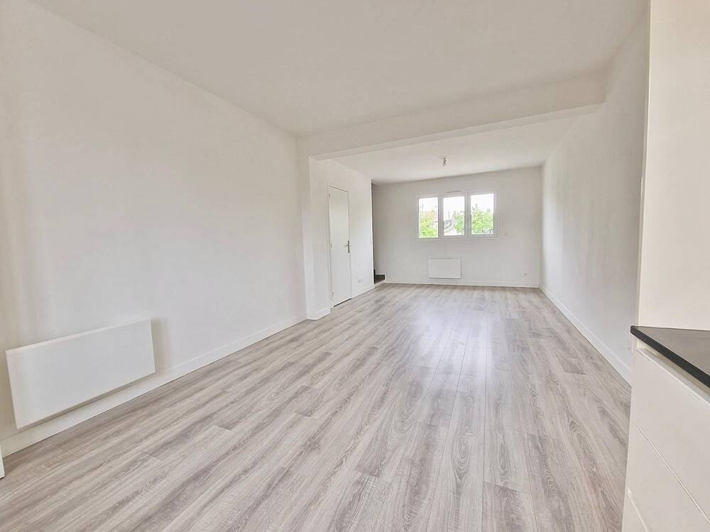 MAISON DIVISEE EN DEUX APPARTEMENTS