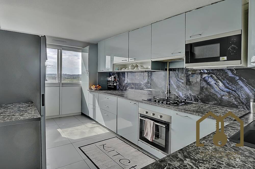 Appartement 4 pièces de 81.80m² - Vaulx-en-Velin