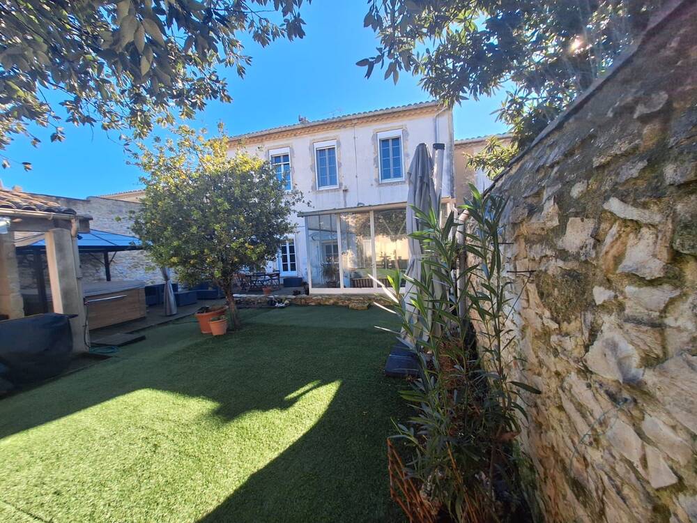 MAISON DE MAÎTRE UCHAUD