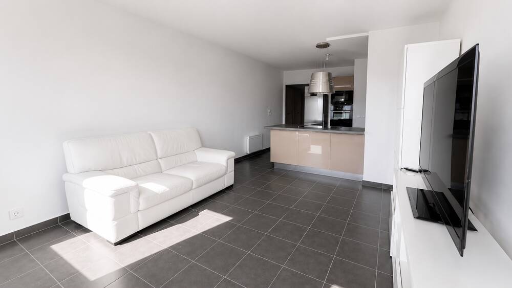 Appartement avec double box , dernier étage, proche RER A