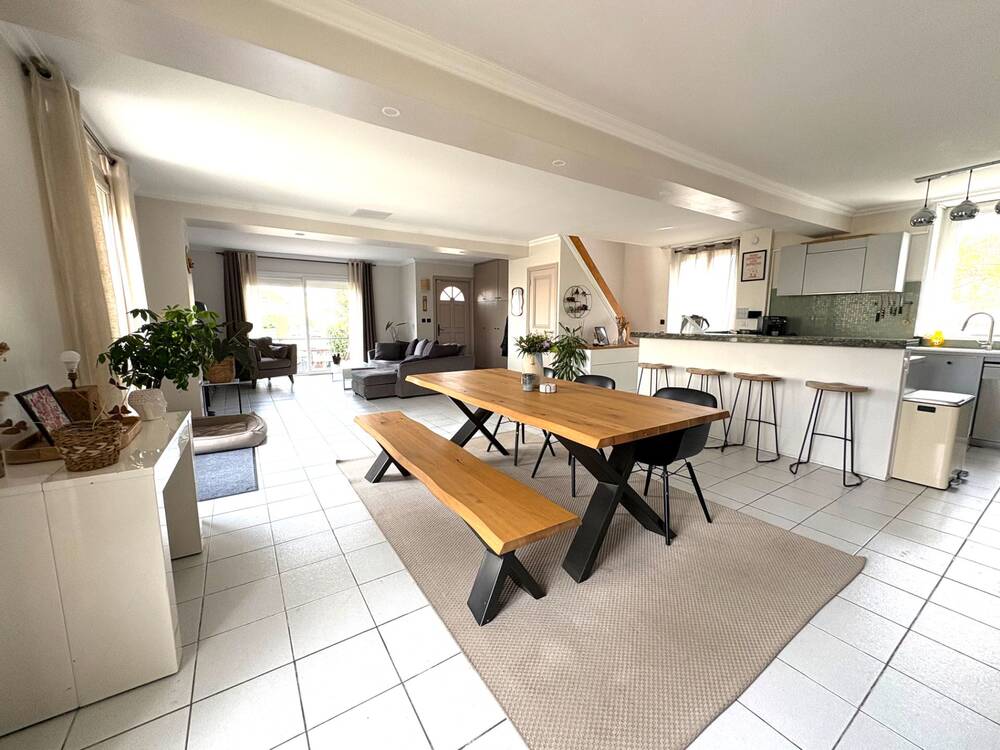 MAISON FAMILIALE 5 PIECES SUR SOUS-SOL TOTAL