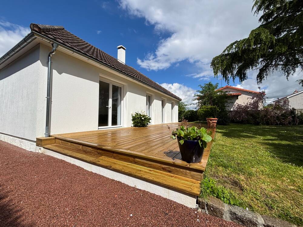 Maison familiale avec vie de plain-pied et grand jardin sans vis-à-vis – Cholet