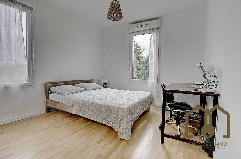 Appartement T4 76,18m² Vaulx-en-Velin Village balcon+garage