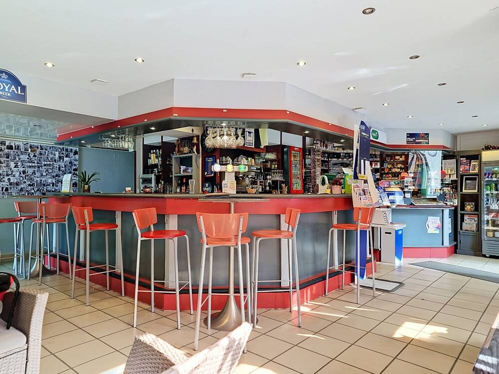 Bar/tabac/multiservice à vendre