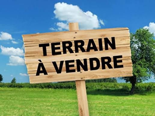 Bouliac-Terrain à bâtir plat de 775 m² -