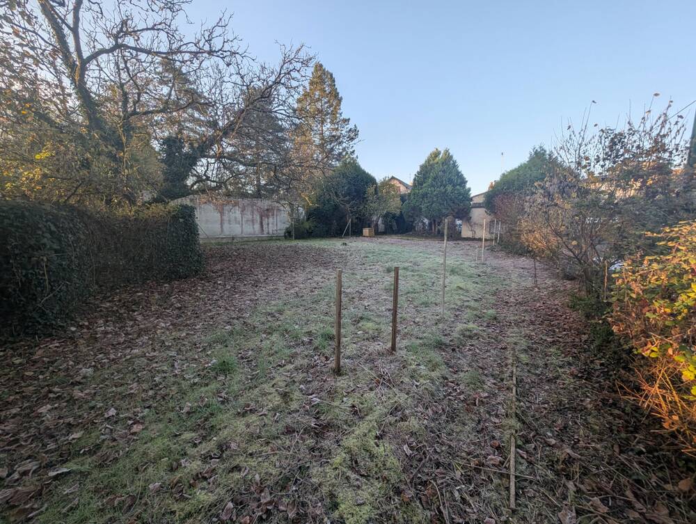 Terrain constructible Vouneuil Sous Biard 531m2
