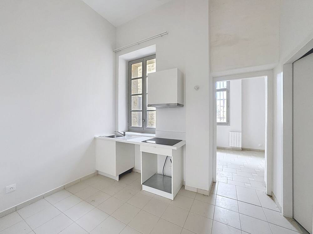 Avignon Intra-muros Appartement 2 Pièces - 52m² rez de jardin et terrasse