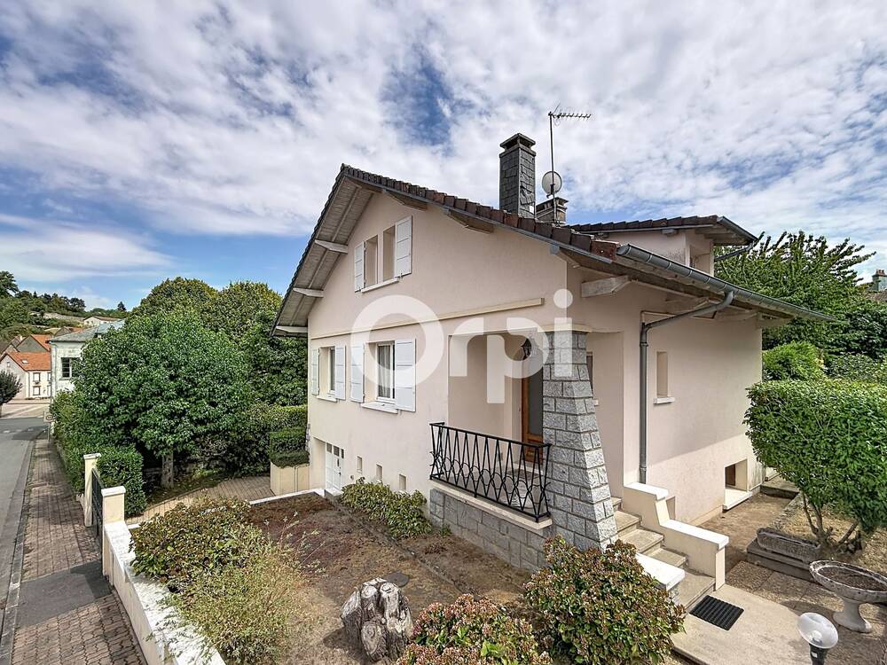 Maison robuste dans quartier calme