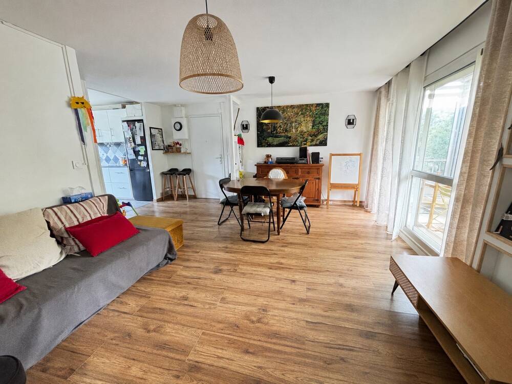 Appartement 5 pièces – 3 chambres + bureau – 92,9 m² – Tramway et commerces à pied – Saint-Herblain