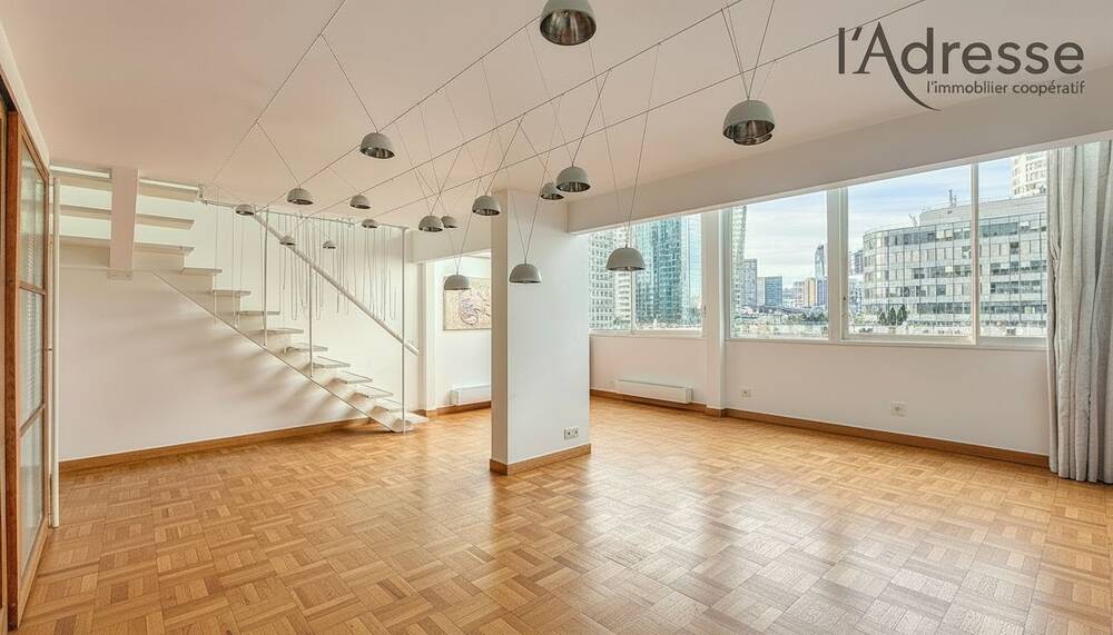 COURBEVOIE / LA DEFENSE appartement  Duplex 6 pièces de 166 m² avec cave