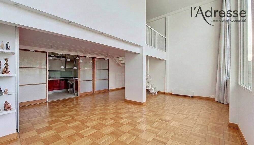 COURBEVOIE / LA DEFENSE appartement  Duplex 6 pièces de 166 m² avec cave