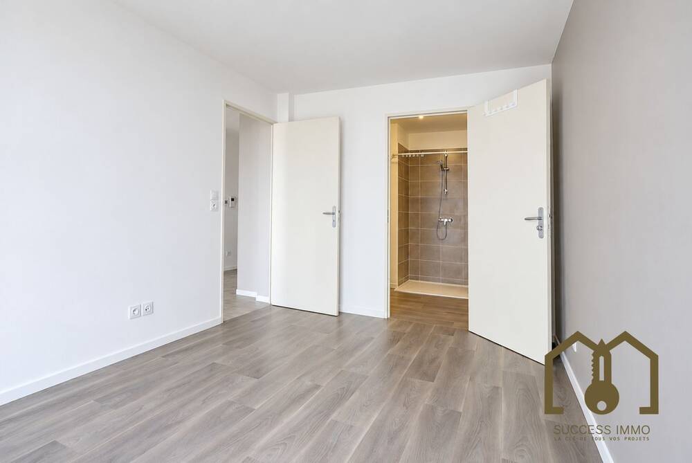 Appartement T2 40m² balcon+parking double Vaulx-en-Velin Village